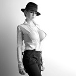 Jordan Carver Smoking Hot