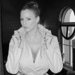 Jordan Carver Tambosi