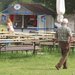 Cleaning tables in a beer garden