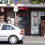 A long walk in the park of a palace