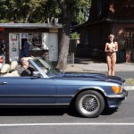 A long walk in the park of a palace