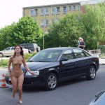 A fruit stand at a well frequented crossing