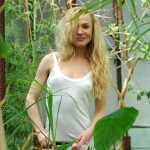 Alissiya A – Presenting