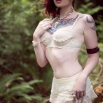 Cait Lion Forest Blend