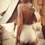 Ayria Lovett Fruhlingserwachen