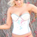 Lauryn Ashley – Yellow