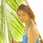 Yuri Komuro 小室友里