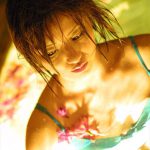 Yuri Komuro 小室友里