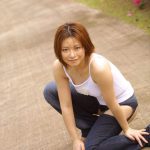 Yuri Komuro 小室友里