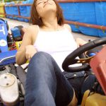 Yuri Komuro 小室友里