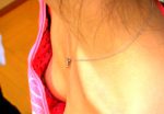 すぐ乳首ポロリする貧乳の浮きブラ胸チラまとめ