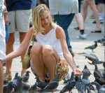 外国人女性の街撮りパンチラ画像まとめ