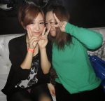 パンチラが見つかる集合写真・記念写真まとめ