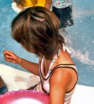 乳首ポロリだらけの水着素人おっぱい画像