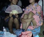 夏祭りパンチラ（浴衣女子多数）のエロ画像