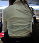 汗で下着や乳首が濡れ透けしてるエロ画像