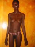 アフリカ大陸最西端、セネガル人女性のヌード画像