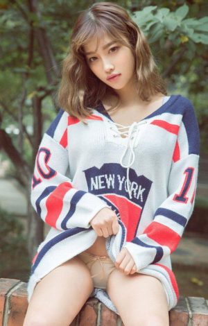 抜けるパンツ見せパンチラのエロ画像