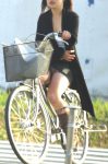漕いでる自転車パンチラ画像まとめ