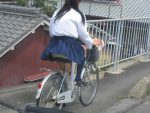 漕いでる自転車パンチラ画像まとめ