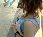 私服が薄着な街撮りギャルのエロ画像