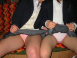 JKのパンツ見放題な複数パンチラエロ画像