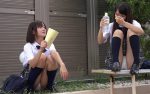 JKのパンツ見放題な複数パンチラエロ画像