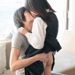 ゴージャス　制服でビクビクン快感エッチ