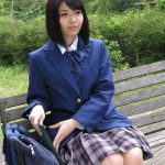 新人 石神さとみ ～AV最速デビュー！？学校の卒業式を終えた足で撮影現場に直行し、そのままAV女優になった18歳女子校生～