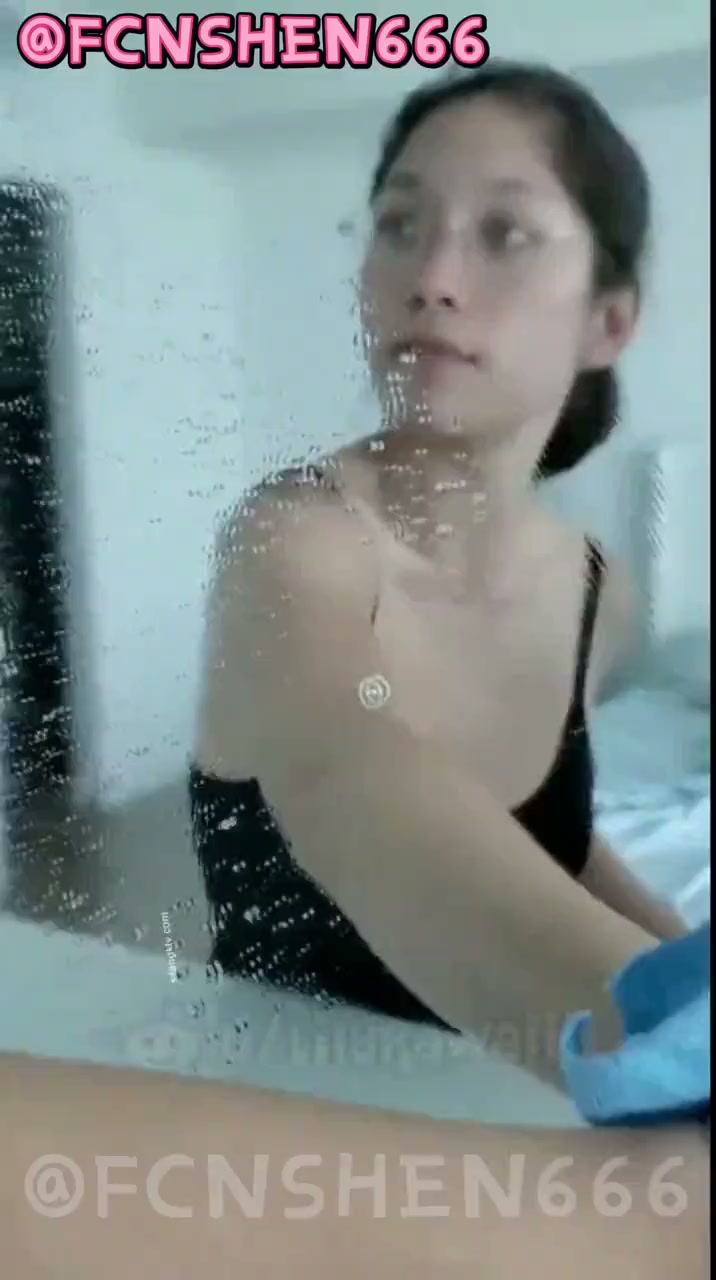 Amateur Asian Teen Strip