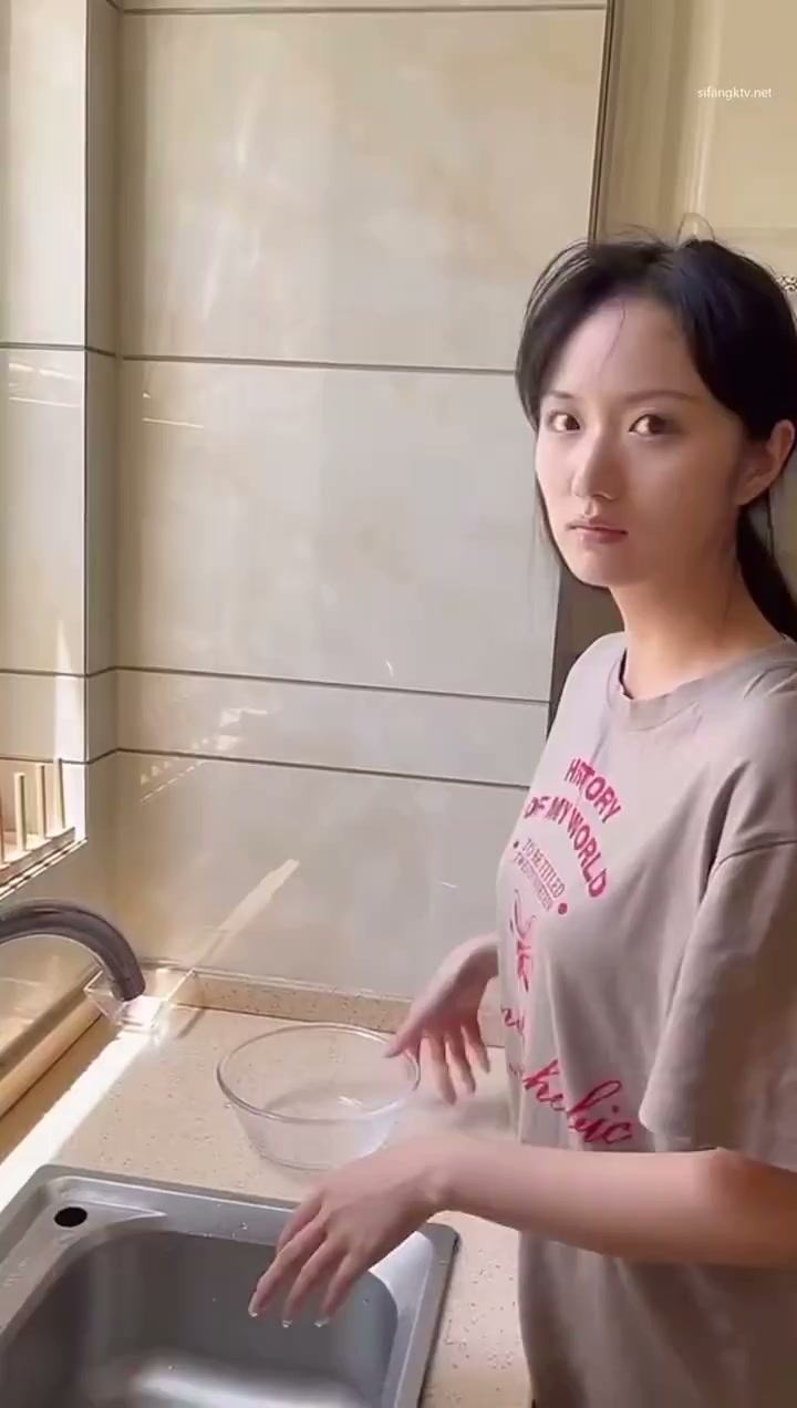 Erotic Asian Boobs Reveal